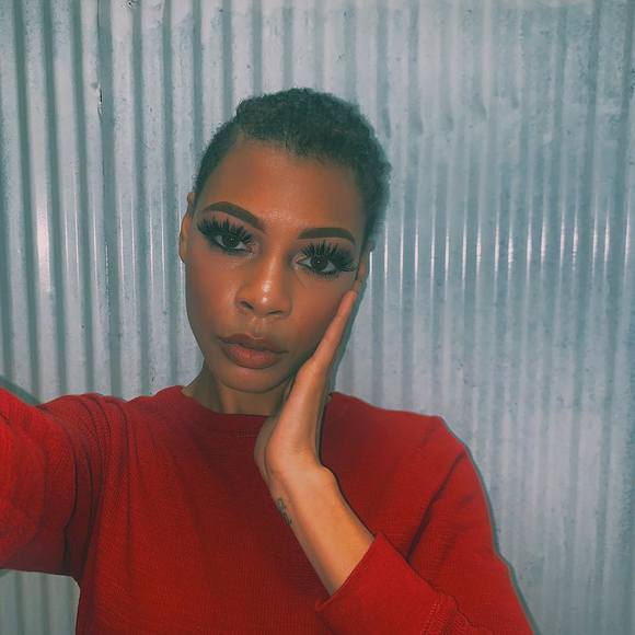 Meet your Posher, Ashton - Picture 1 of 1